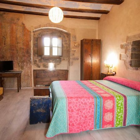 Casa Mur De Alujan Tierrantona Luaran gambar