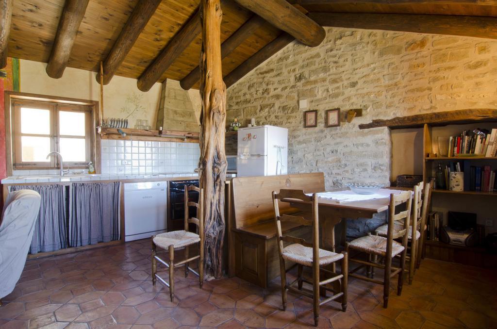 Casa Mur De Alujan Tierrantona Bilik gambar
