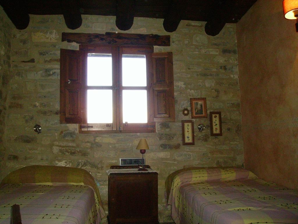 Casa Mur De Alujan Tierrantona Bilik gambar