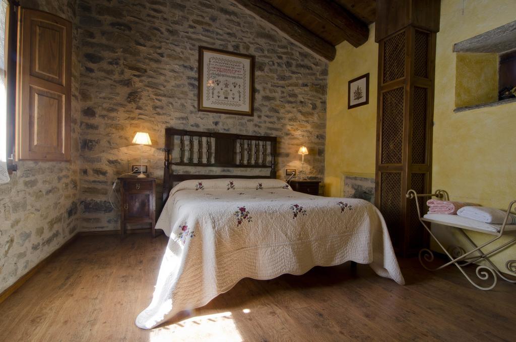 Casa Mur De Alujan Tierrantona Bilik gambar
