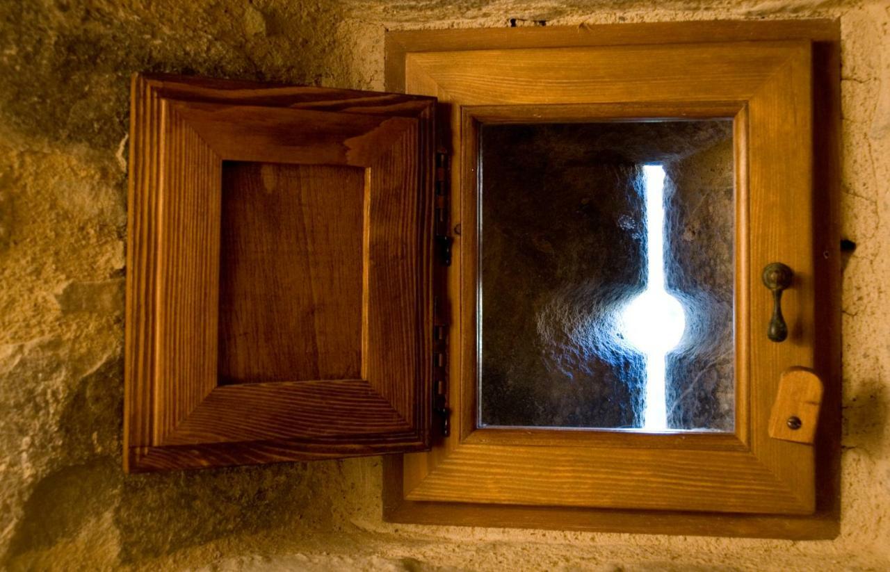 Casa Mur De Alujan Tierrantona Luaran gambar