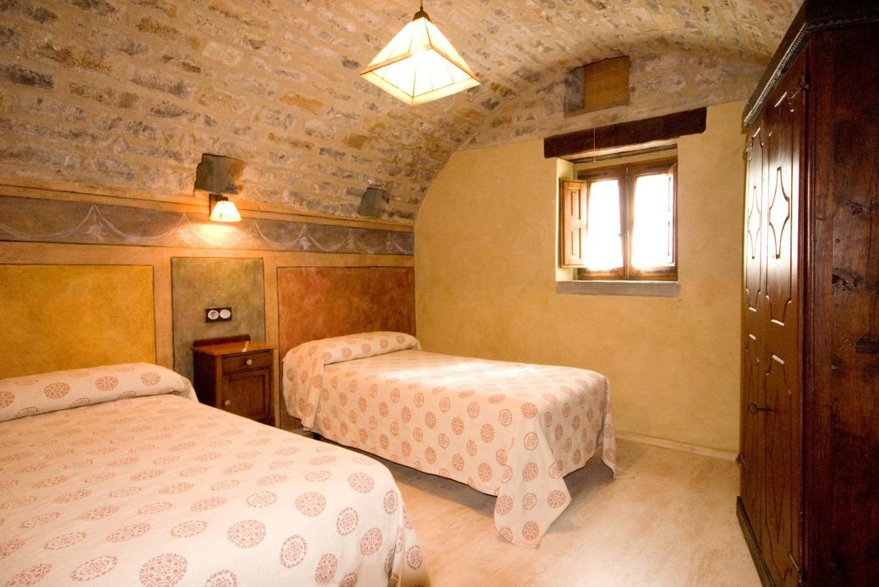 Casa Mur De Alujan Tierrantona Luaran gambar