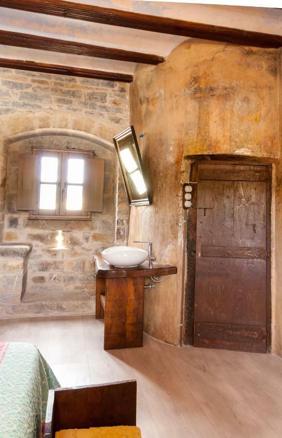Casa Mur De Alujan Tierrantona Luaran gambar